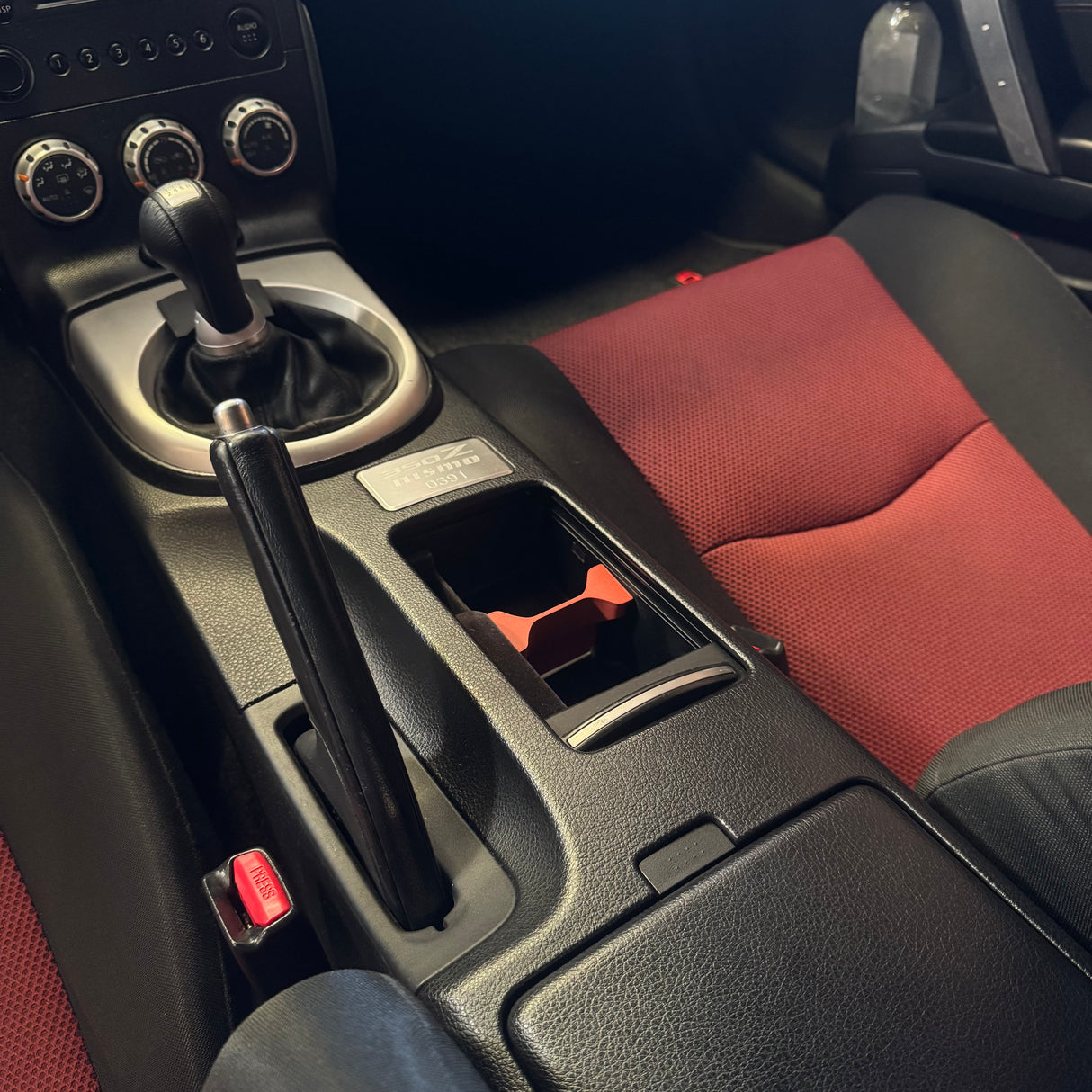 350z / G35 / G37 Cup Holder Insert