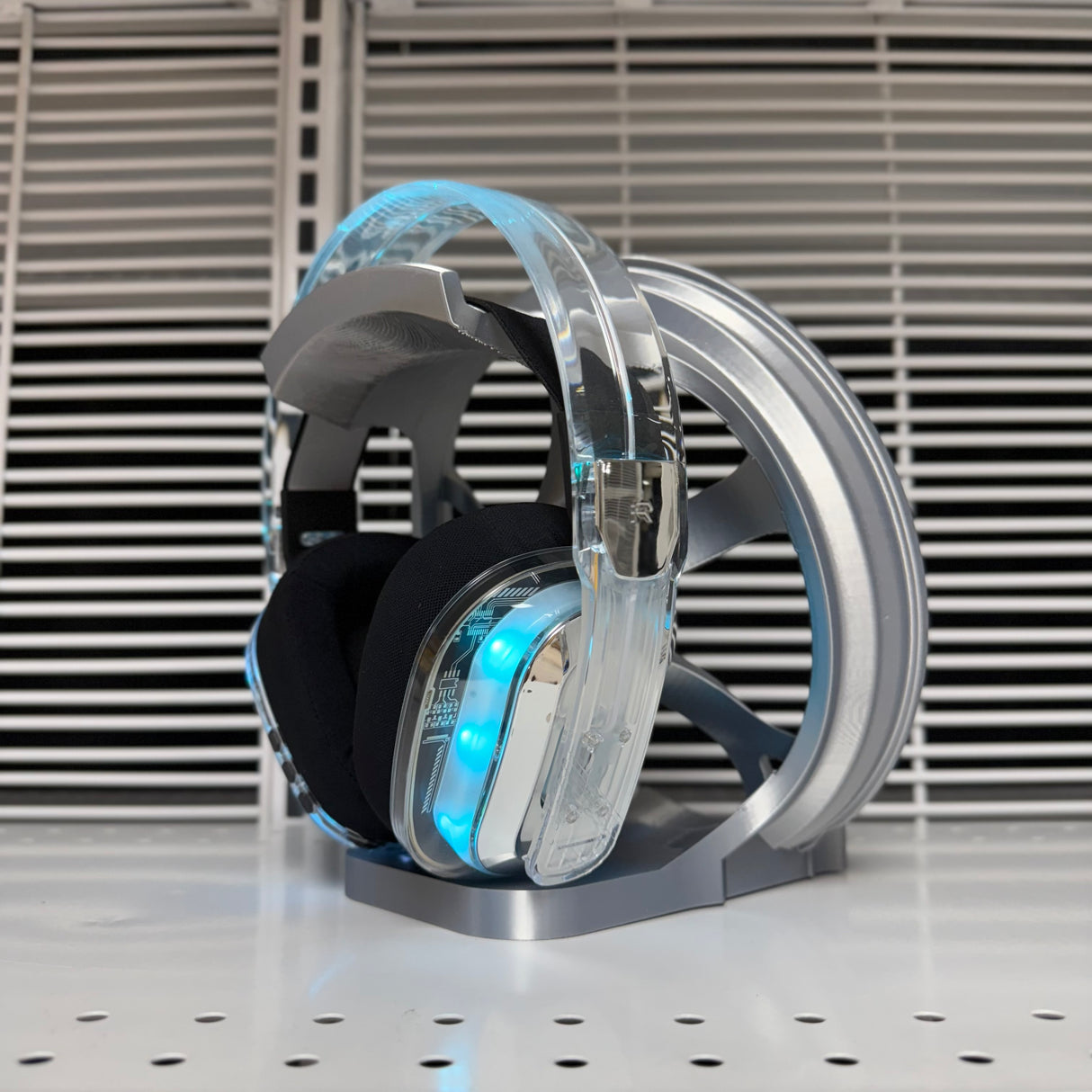 Nismo V1 Gaming Headphone + Controller + Phone Stand