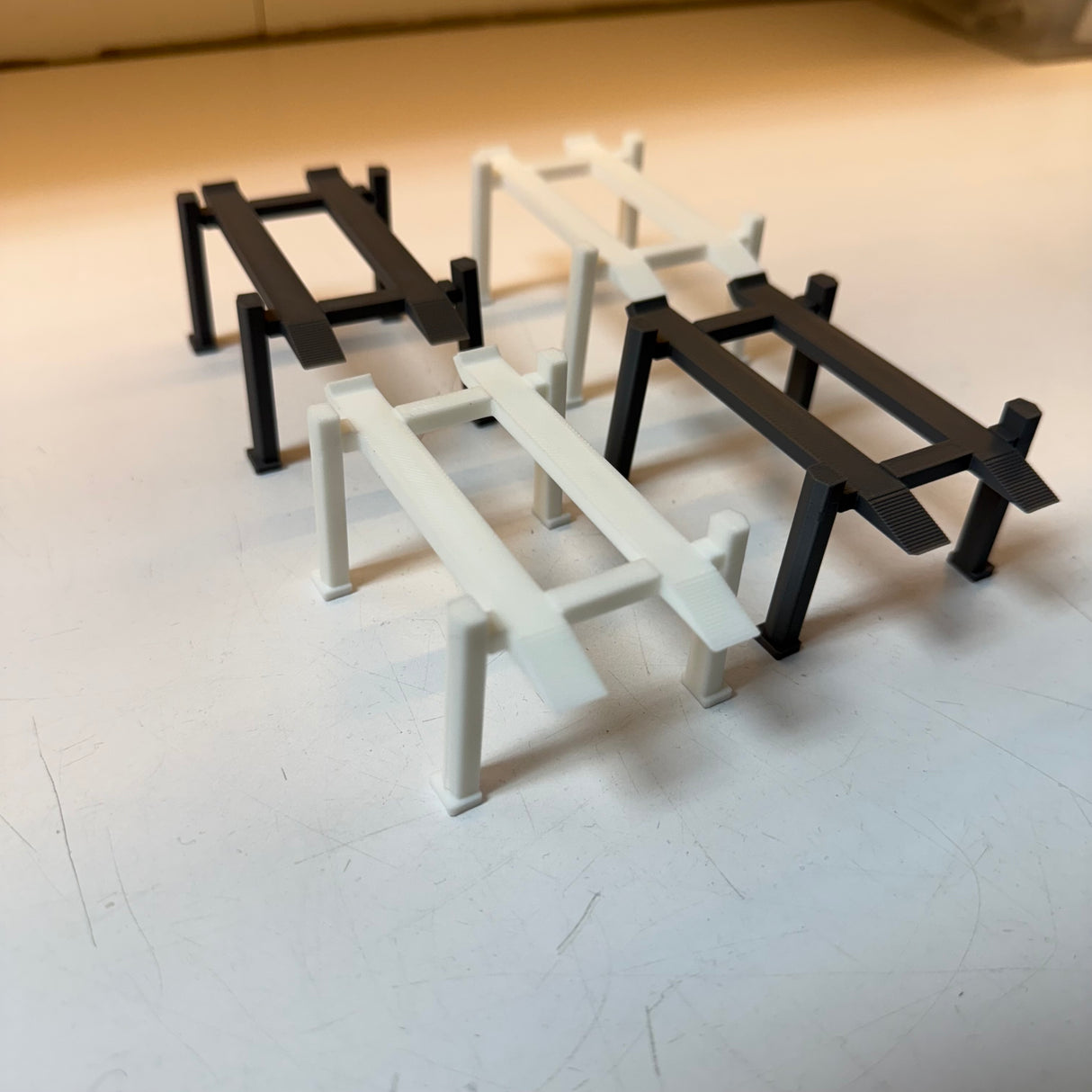 Hot Wheels 4 Post Lift (Set of 4)