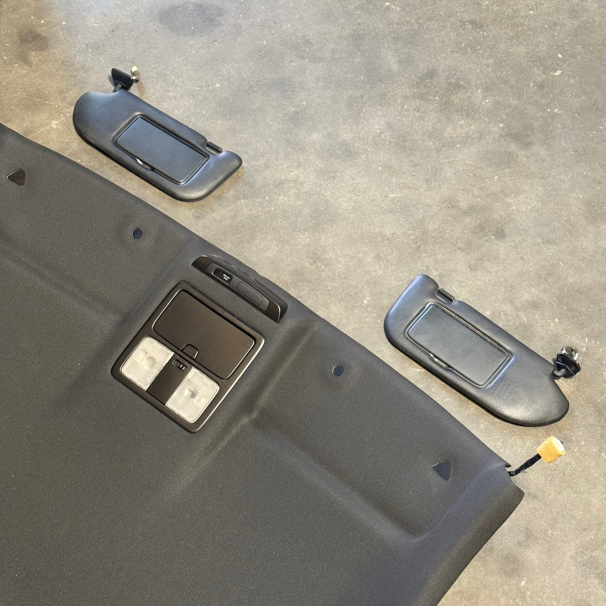 350z Black Headliner