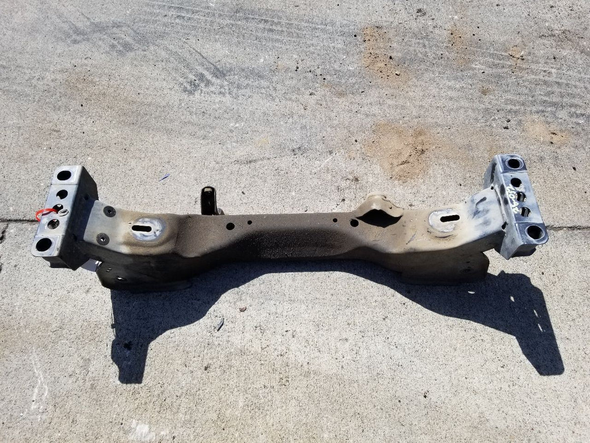 FRONT SUSPENSION CROSSMEMBER