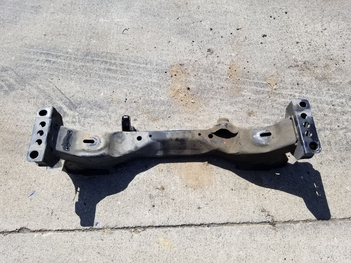 FRONT SUSPENSION CROSSMEMBER