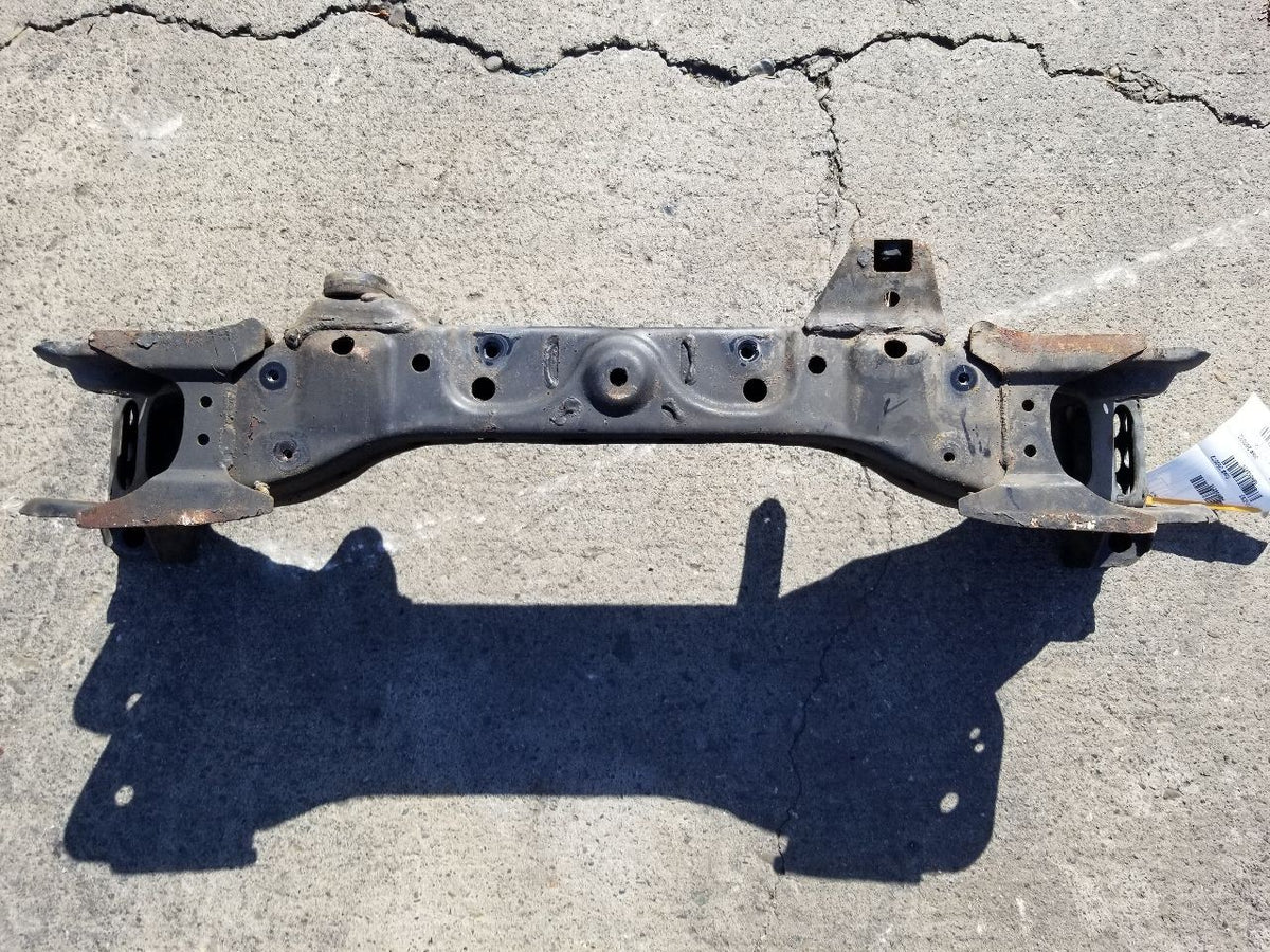 FRONT SUSPENSIONJ CROSSMEMBER