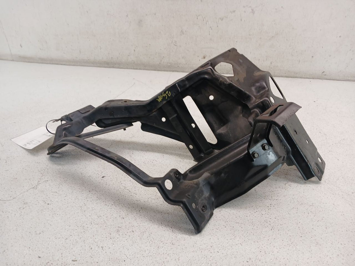 F/R HEADLAMP BRACKET