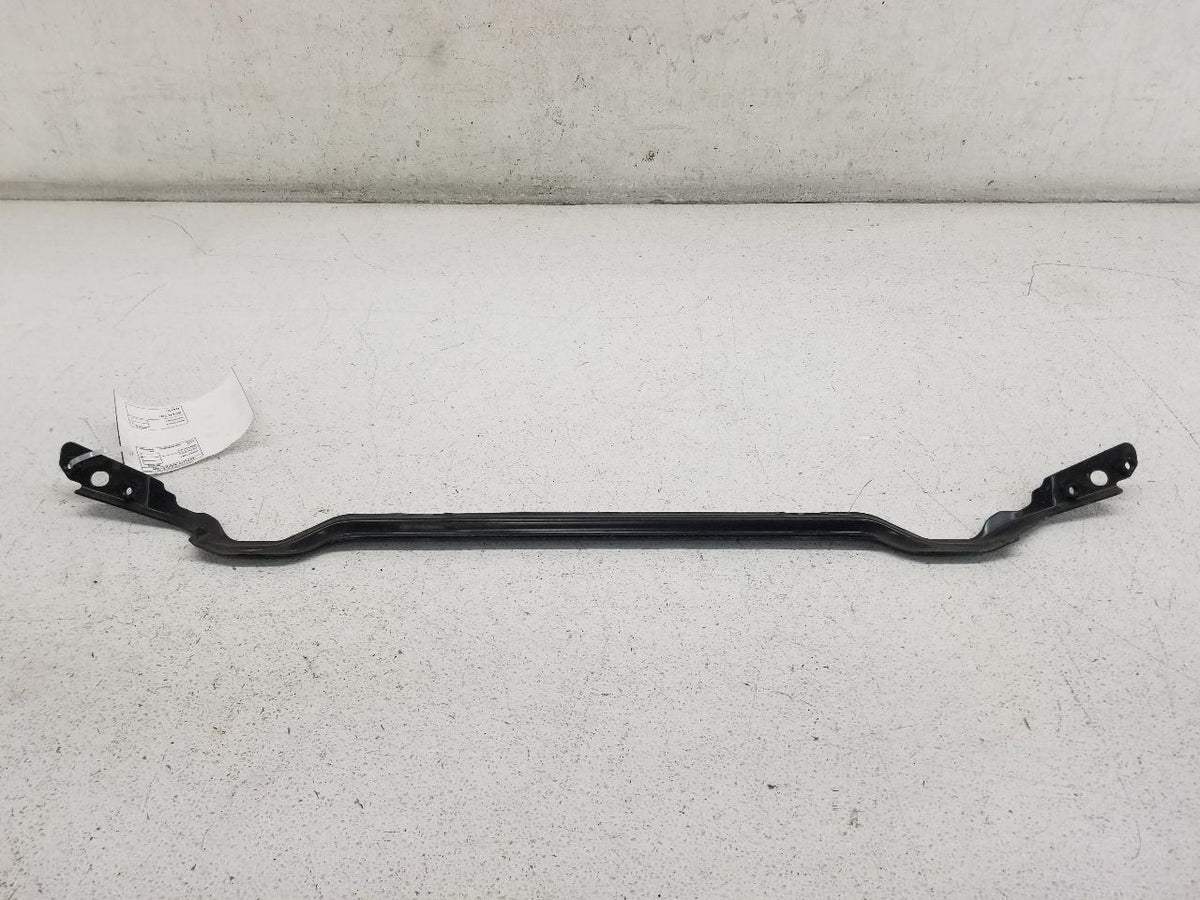 RADIATOR UPPER TIE BAR