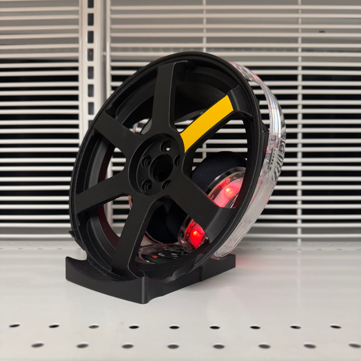 TE37 Discounted Test Version Headphone Stand