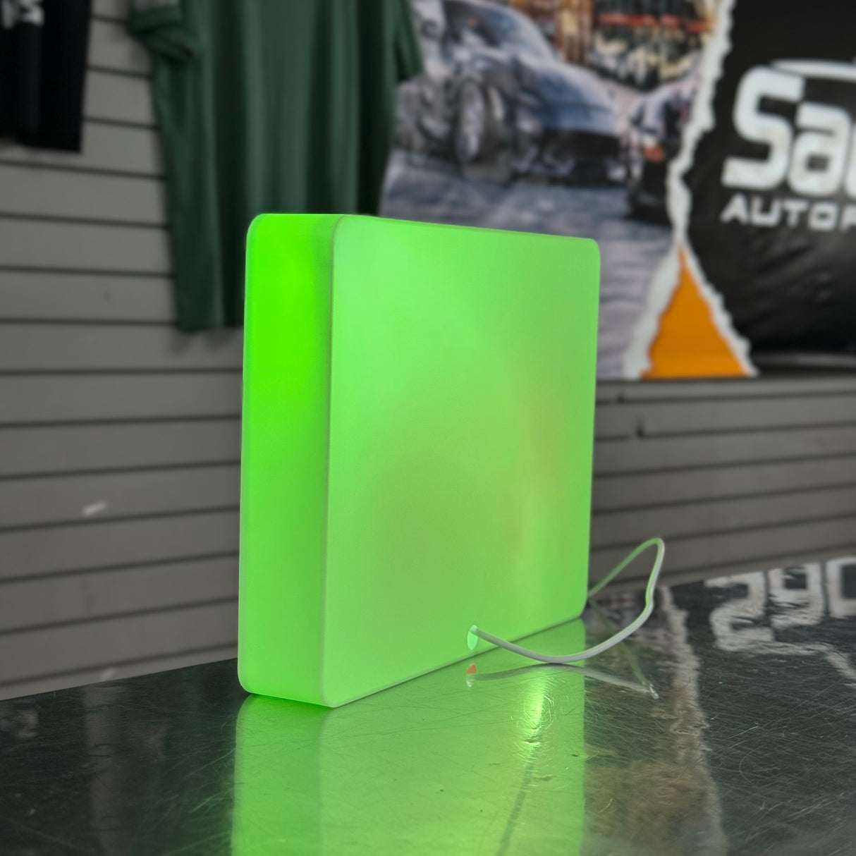 GT-R Lightbox (Glow In The Dark)