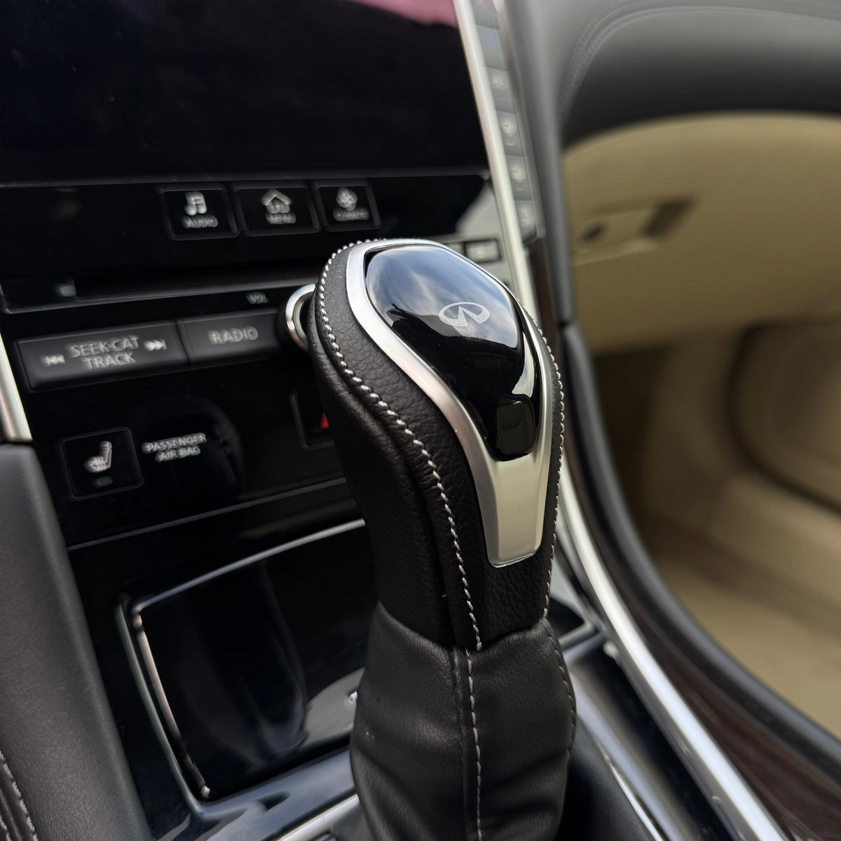 2018+ Infiniti Q50 Q60 Automatic Shift Knob