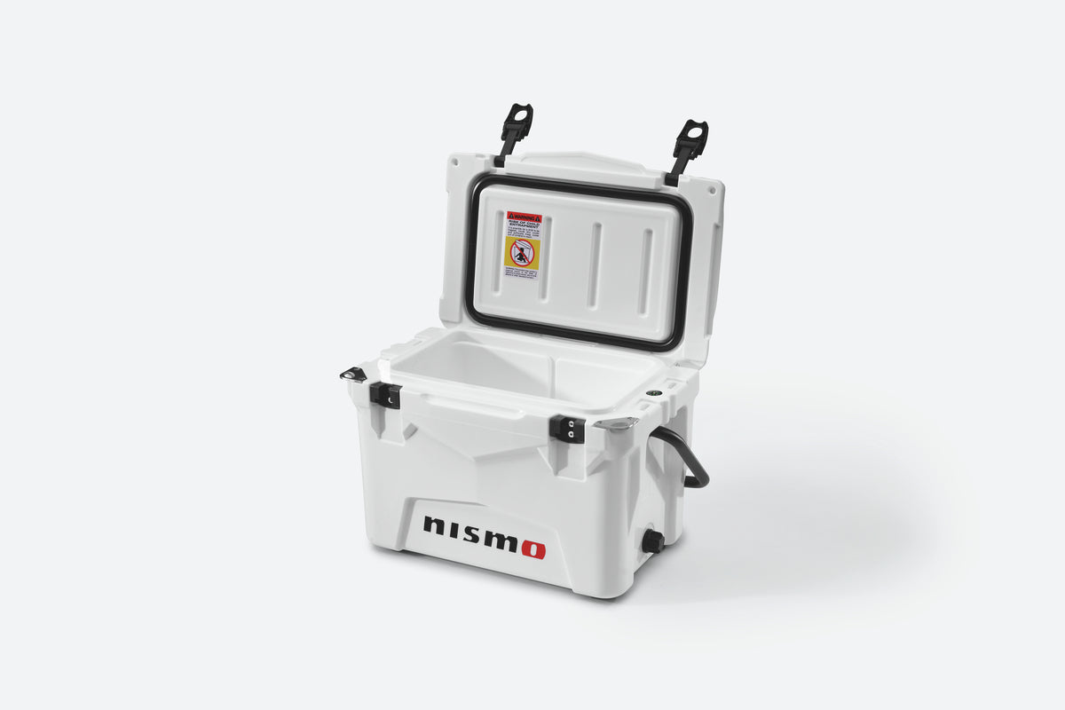NISMO White 20-Quart Ice Box