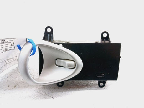 03-04 Nissan 350z Passenger Interior Door Handle OEM 80670-CD70A