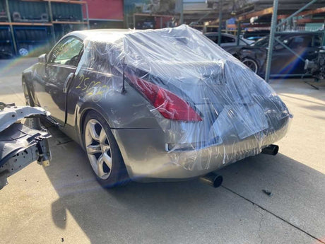 03-05 NISSAN 350Z Clutch Slave Cylinder Cover Bracket OEM 