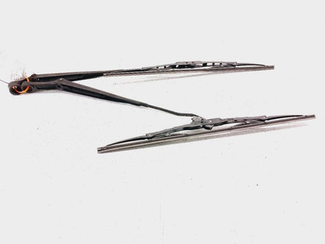 85-89 Nissan 300ZX Windshield Wiper Arms Assy OEM 2888001P20