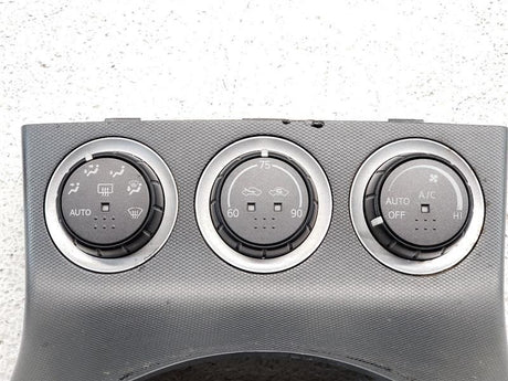 03-04 Nissan 350z Shifter Bezel A/T OEM 96913CD000