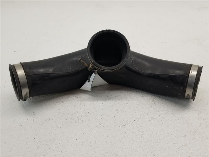 1990-96 Nissan 300ZX N/A M/T Center Air Duct Tube 16576-30P00 (From:1995)