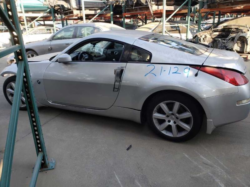 03 Nissan 350z Passenger Exhaust Manifold w/Sensor OEM 14002AL501