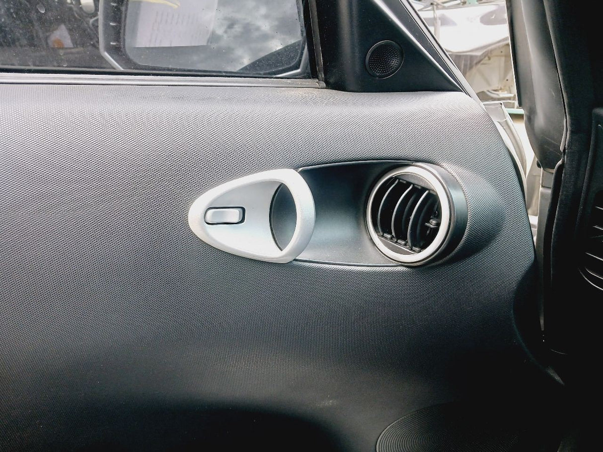 03-04 NISSAN 350Z Driver Interior Door Handle OEM 80671CD70A