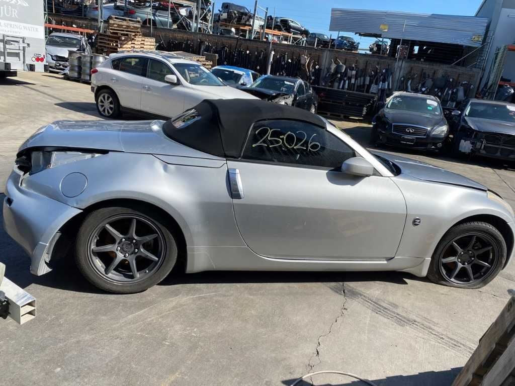 03-05 NISSAN 350Z Convertible Front Drivers A-Pillar Silver/KY0