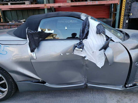 03-04 Nissan 350z Shifter Bezel A/T OEM 96913CD000