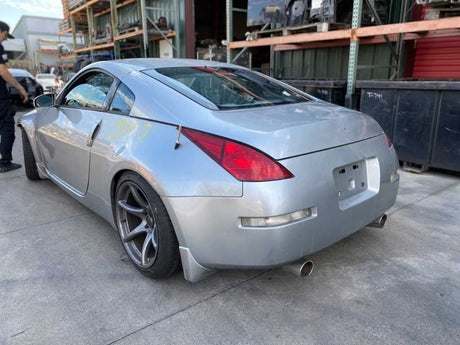 03-05 NISSAN 350Z Center Console Cupholder OEM