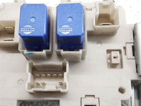 03-04 Nissan 350z Driver Kick Panel Fuses OEM 24350AM600