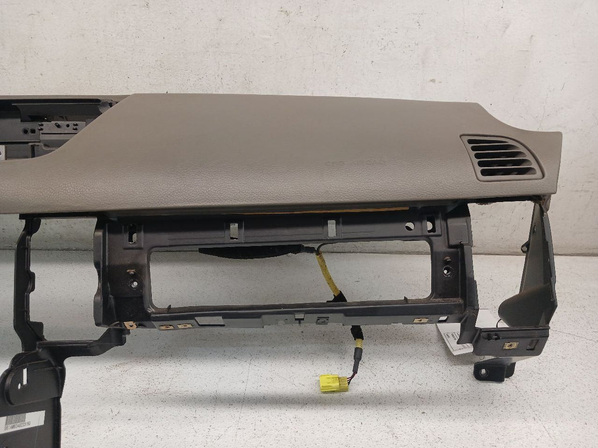 03-04 INFINITI G35 Coupe Dashboard Assembly Sage/S OEM 68200AM600 