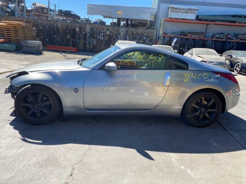 03-04 NISSAN 350Z Driver Side View Mirror Grey/WV2 OEM K6302CD000