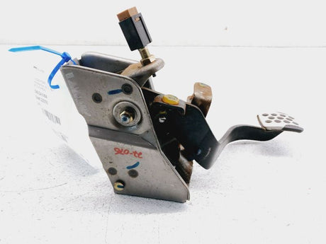 03-04 G35/350Z Clutch Pedal Assy OEM 46503-CD011