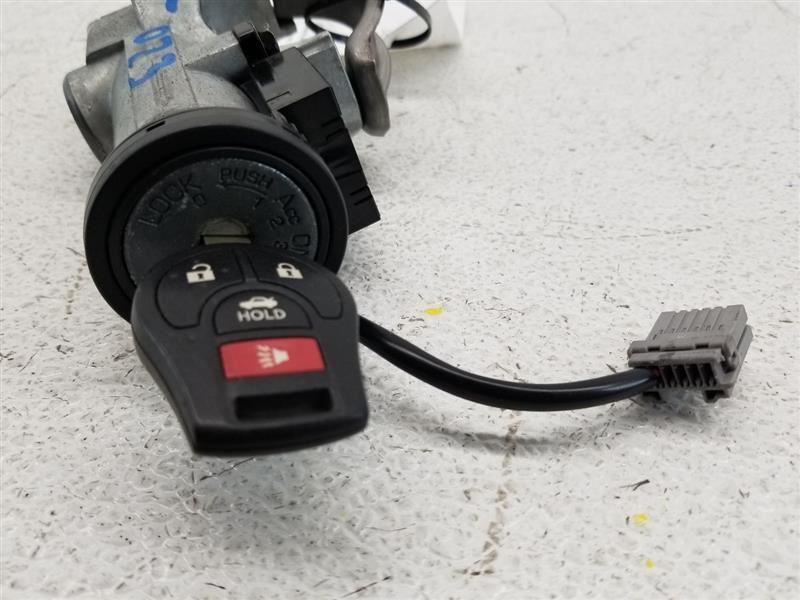 03 INFINITI G35 Sedan Ignition Switch w/ Key OEM D8700AL527