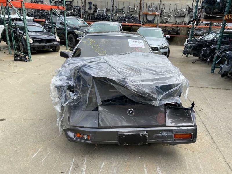 84-86 Nissan 300ZX Air Tube to Throttle OEM 1657711P10