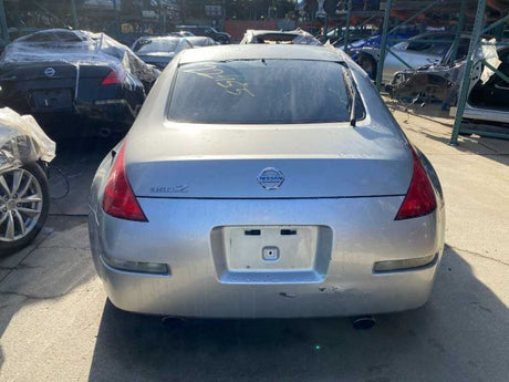 03-05 Infiniti G35 03-06 350z Fuel Tube to Damper Pipe Assy OEM 17520AM610