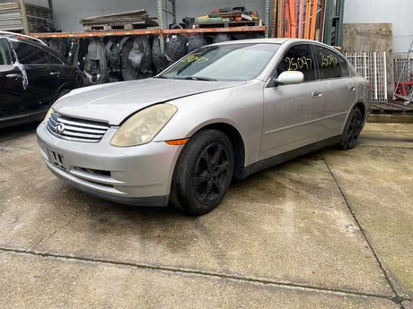 03 INFINITI G35 Sedan Ignition Switch w/ Key OEM D8700AL527