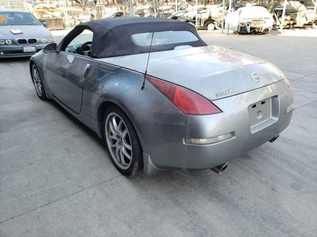 03-04 Nissan 350z Shifter Bezel A/T OEM 96913CD000