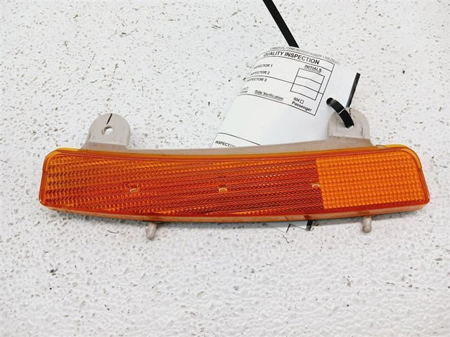 03-05 NISSAN 350Z Driver Front Bumper Marker Reflector OEM 26145-CD000