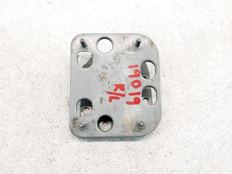 03 Nissan 350z Rear Bumper Reinforcement Brackets (Pair) OEM 85210CD010