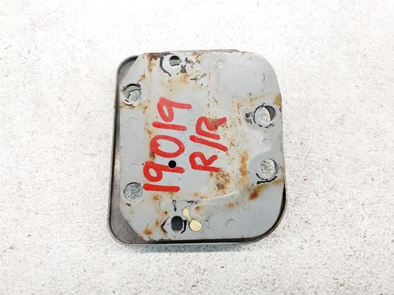 03 Nissan 350z Rear Bumper Reinforcement Brackets (Pair) OEM 85210CD010