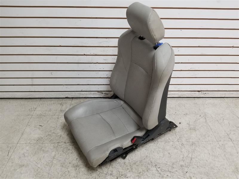 03-04 Nissan 350z Front Passenger Leather Seat Grey (K) OEM 87601CD005