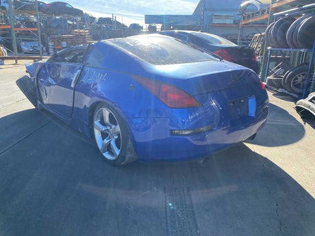 03-05 NISSAN 350Z Center Console Cupholder OEM 