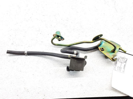 03-05 Infiniti G35 03-06 350z Fuel Tube to Damper Pipe Assy OEM 17520AM610