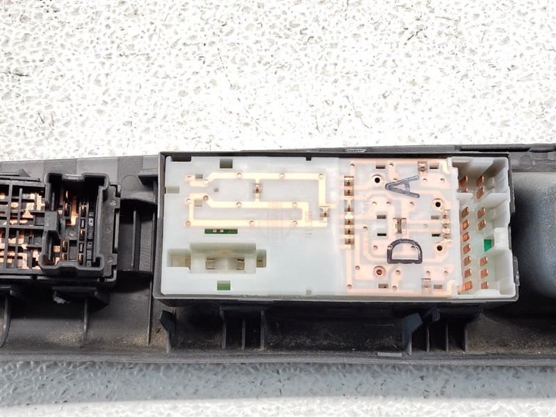 03-05 Nissan 350z Driver Door Window Switch Black (G) OEM 80961CD000