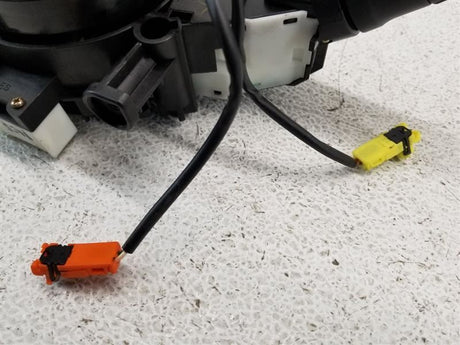 03-04 G35 03-05 350Z Steering Wheel Clock Spring w/ Blinkers OEM 25567CD025