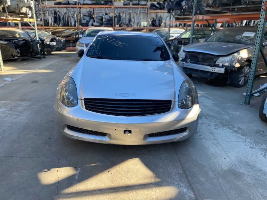 03-04 INFINITI G35 Coupe Front Bumper Reinforcement Bar w/Brackets OEM62030AM800