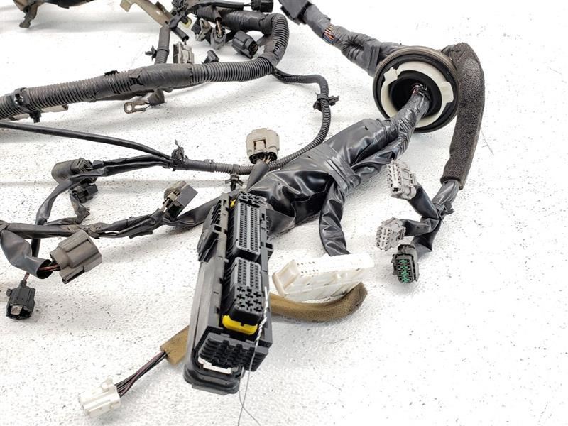 03-04 Nissan 350Z A/T Engine Wiring Harness OEM 24011-CD810