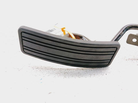 86-89 Nissan 300ZX Accelerator Pedal A/T OEM 1800521P05