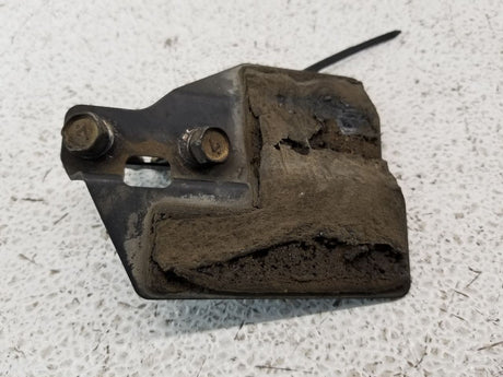 03-05 NISSAN 350Z Clutch Slave Cylinder Cover Bracket OEM 