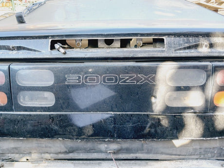 90-94 NISSAN 300ZX Center Tail Light Panel Reverse Finisher OEM 2654030P00