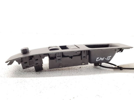 03-05 Nissan 350z Driver Door Window Switch OEM 25401CD02D