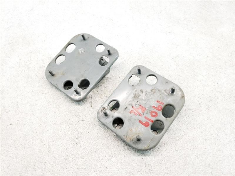 03 Nissan 350z Rear Bumper Reinforcement Brackets (Pair) OEM 85210CD010