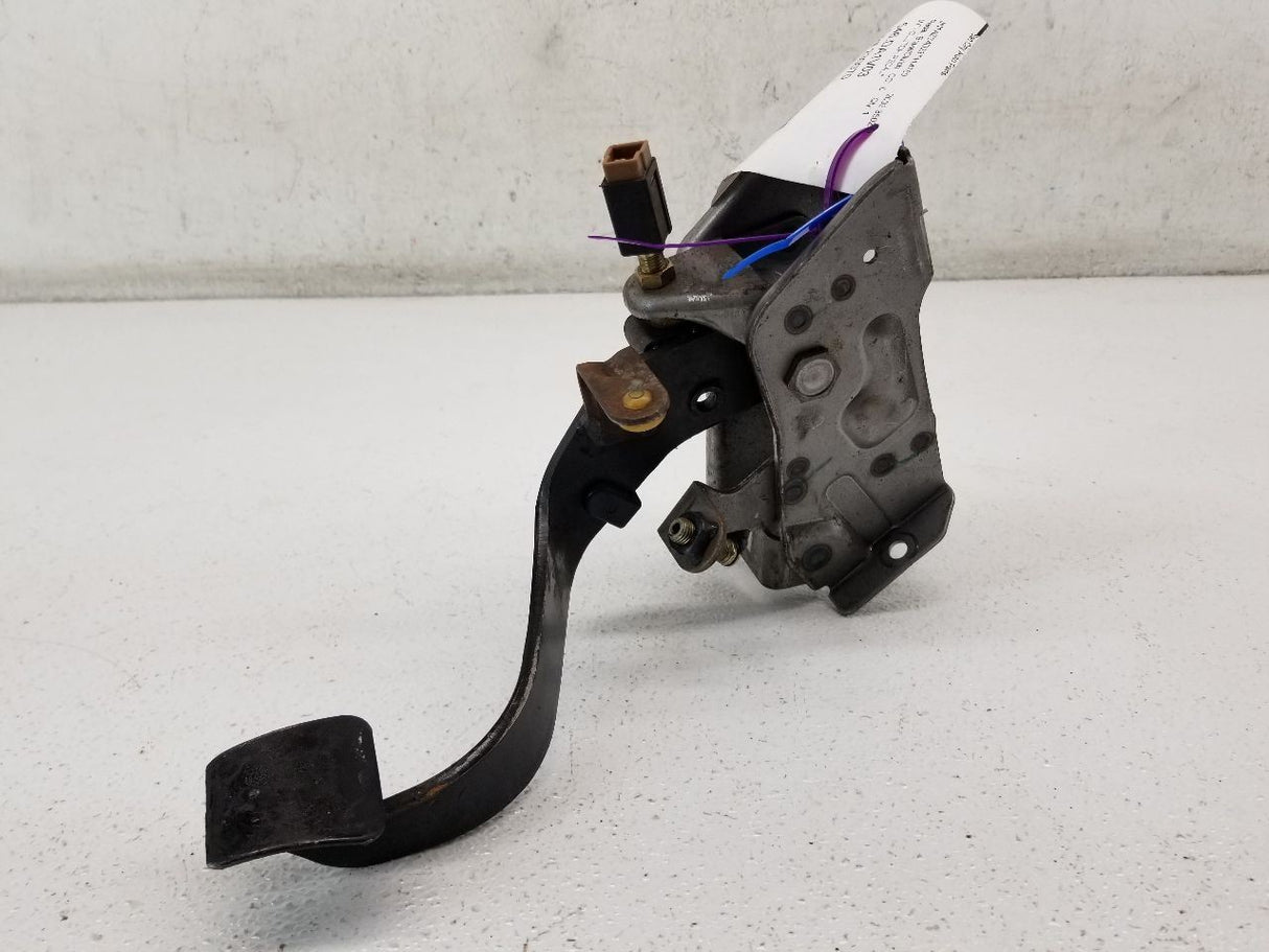 03-04 NISSAN 350Z Clutch Pedal Assy OEM 46503-CD006