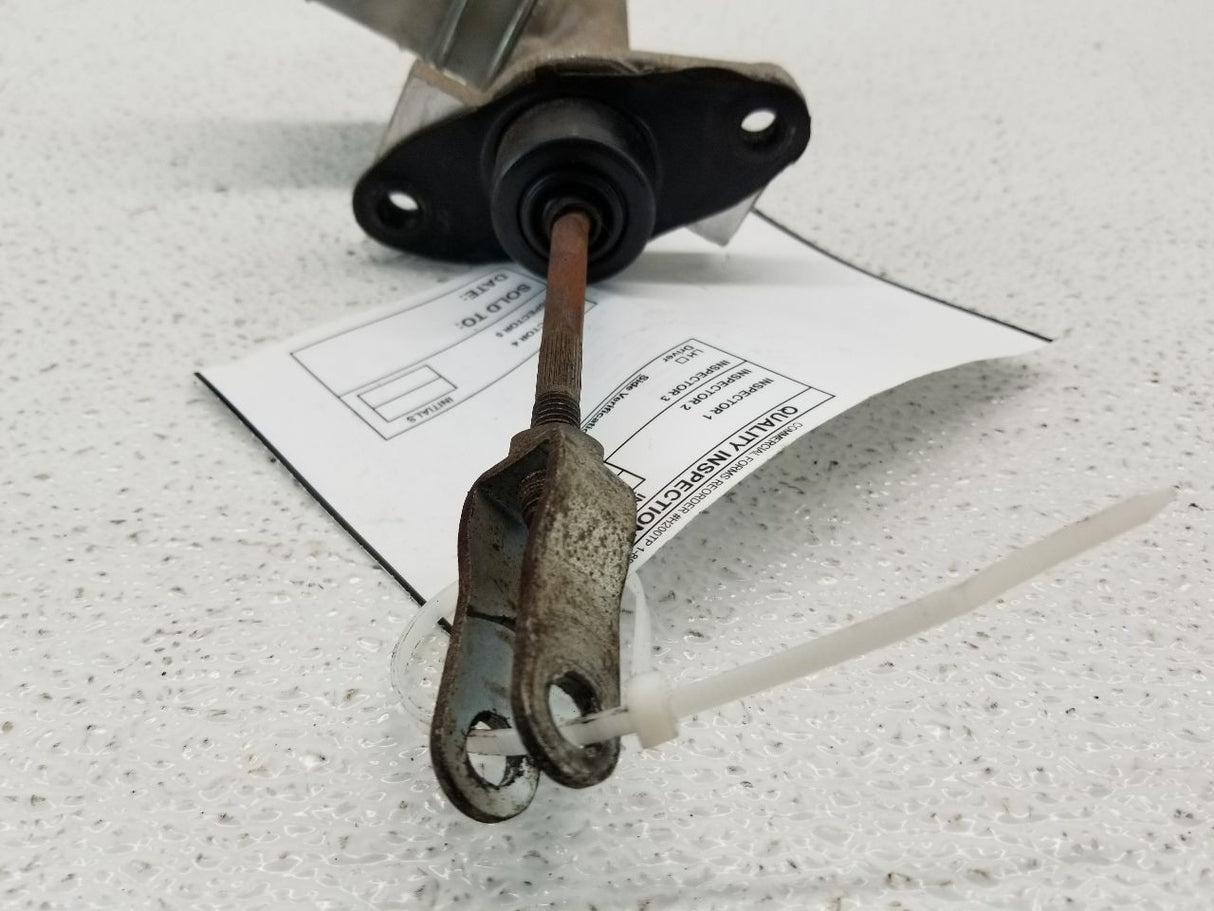 1991 NISSAN 300ZX NA Clutch Master Cylinder OEM 3061030P53