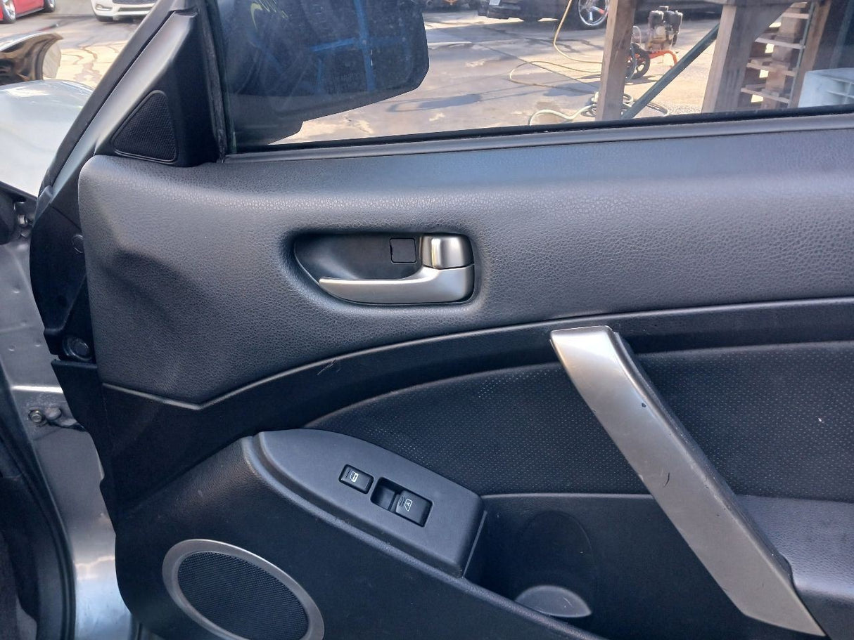 03-04 INFINITI G35 Coupe Front Passenger Door Trim Panel Black/G OEM 80900-AM801